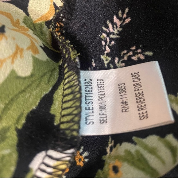 Sugar lips Floral High Neck Ruffle Peplum Top - Picture 7 of 8